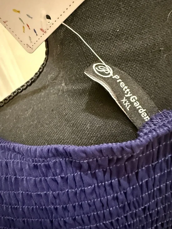 Pretty garden Long Sleeve Tiered Maxi Dress in Deep Navy - Picture 4 of 5